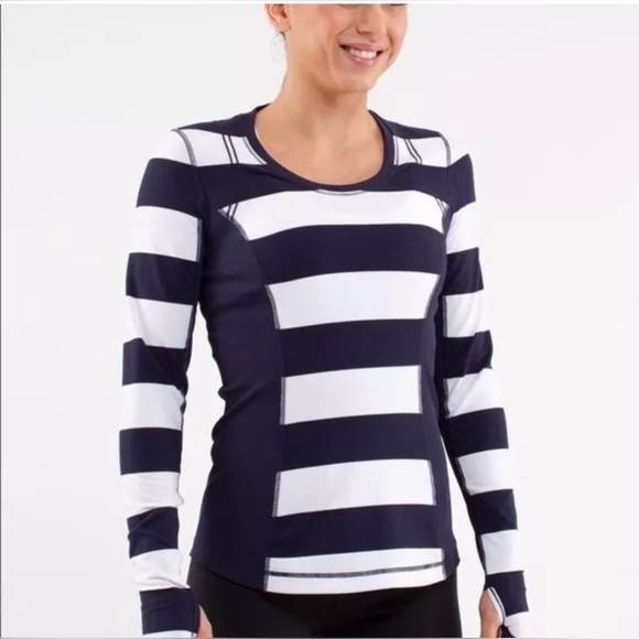 Lululemon Run: Switch Back Long Sleeve  Size 4 - Picture 2 of 13